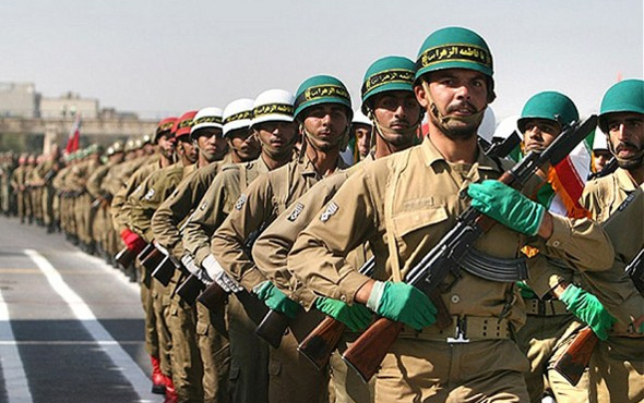 İran’da asker cinneti: 4 ölü 8 yaralı