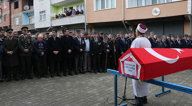 Kore gazisi son yolculuğuna uğurlandı